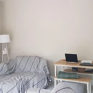https://charming-canal-cottage.yorkshirehotels.net